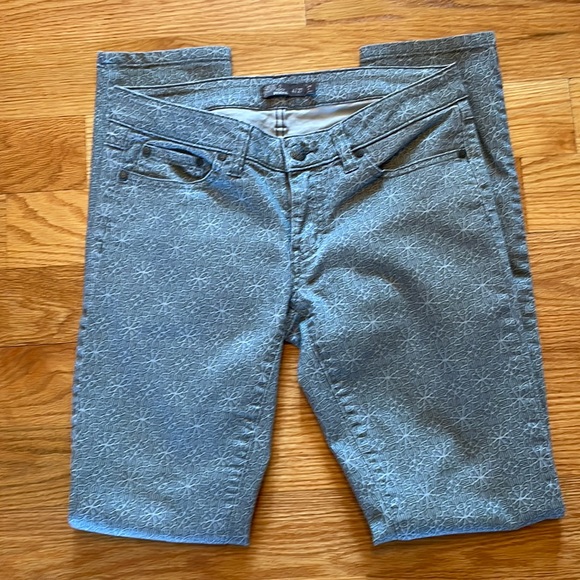 Prana Kara Intricate Floral Print Jeans size 4 27. - Picture 2 of 5